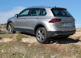 El sistema de tracción 4x4 le permite aptitudes camperas.