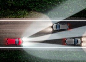 El sistema de faros Intellilux del Opel Astra convence a sus usuarios