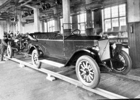 Así era el primer automóvil fabricado por Volvo.