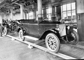 Así era el primer automóvil fabricado por Volvo.