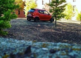 El comportamiento del Ignis es muy afable, resulta un coche fácil de conducir en todos los contextos.