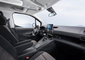 Opel Combo Life interior.