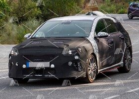 Fotos espía del nuevo Kia Ceed GT 2019 (4)