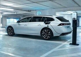 Los Peugeot Hybrid son considerados cero emisiones administrativamente.