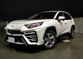 ¿Tienes un RAV4 y quieres transformarlo en un Urus? Esto te interesa