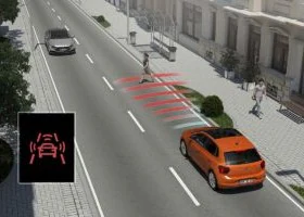 Este sistema es capaz de detectar peatones y frenar el coche de forma autónoma.