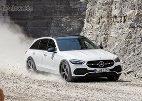 Mercedes-Benz C All Terrain 2022 tierra