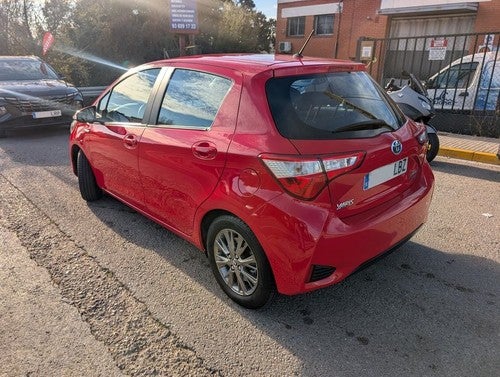 TOYOTA Yaris Pequeño  Automático de 5 Puertas