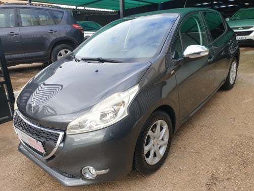 PEUGEOT 208 1.4HDi Style