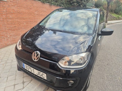 VOLKSWAGEN Up! 1.0 Fender 75