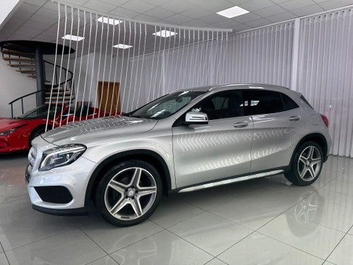 MERCEDES-BENZ Clase GLA 200d AMG Line 7G-DCT