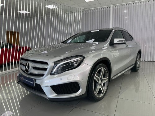 MERCEDES-BENZ Clase GLA 200d AMG Line 7G-DCT