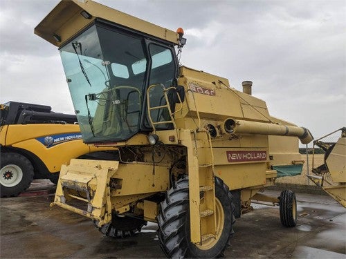 New Holland 8040 