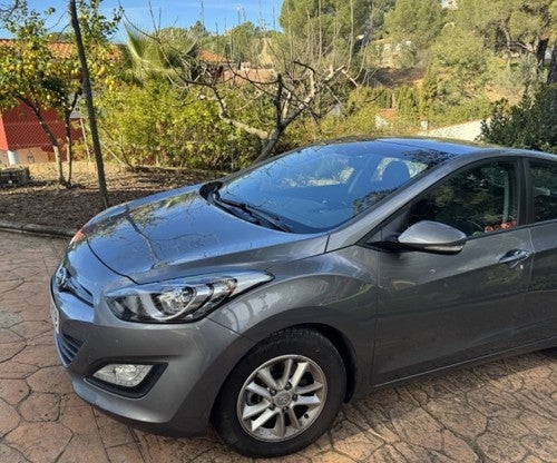 HYUNDAI i30 1.6CRDi Tecno S Sky