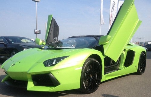 LAMBORGHINI Aventador LP700-4 Roadster