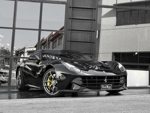 FERRARI F12berlinetta 