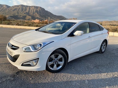 HYUNDAI i40 1.7CRDI Bluedrive City S