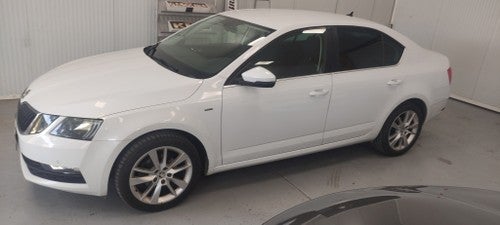 SKODA Octavia 1.6TDI CR Style DSG 110