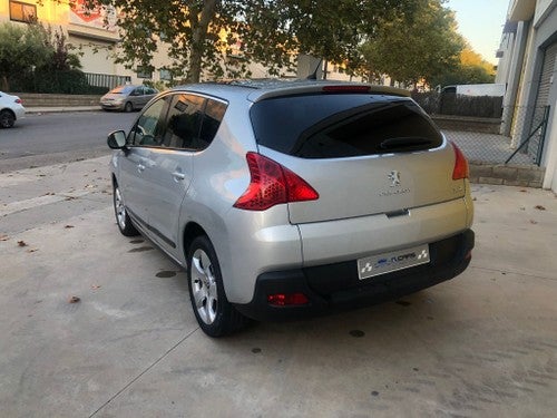 PEUGEOT 3008 1.6 VTi Premium