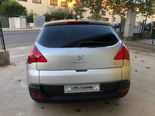 PEUGEOT 3008 1.6 VTi Premium