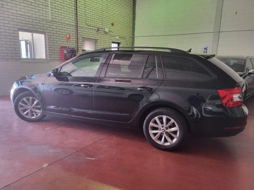 SKODA Octavia Combi 1.6TDI CR Style