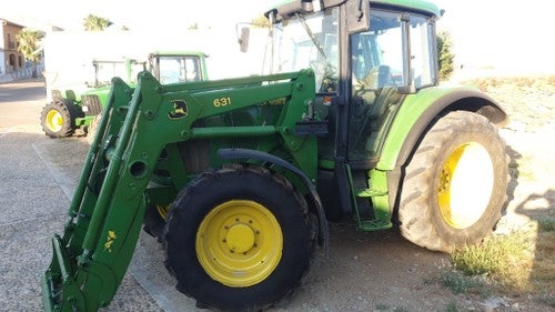 John Deere 6320