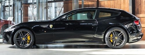 FERRARI FF 