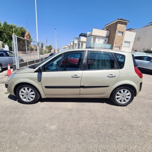 RENAULT Scénic 1.9DCI Dynamique Aut.