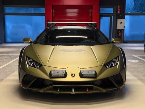 LAMBORGHINI Huracán Sterrato