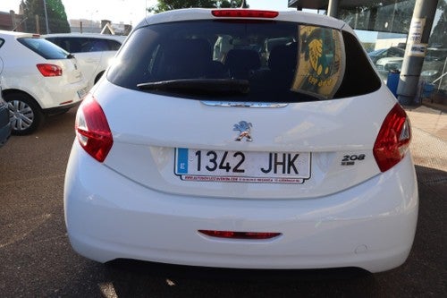 PEUGEOT 208 1.4HDi Style