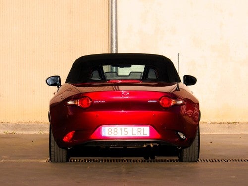 MAZDA MX-5 ST 2.0 Skyactiv-G i-Stop i-Eloop Zenith Sport