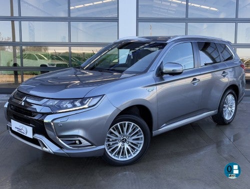 MITSUBISHI Outlander PHEV Kaiteki+ 4WD