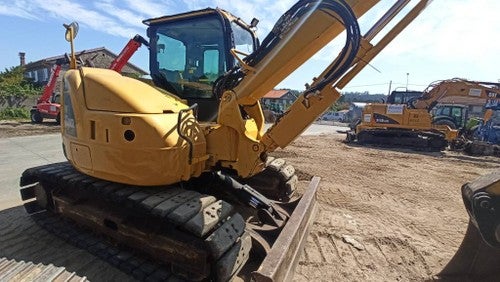 Komatsu PC118MR-8