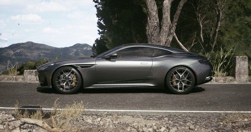 Aston Martin DB12 COUPE