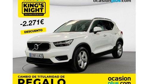 VOLVO XC40 T2 Momentum Core