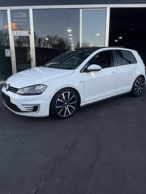 VOLKSWAGEN Golf 1.4 TSI eHybrid 150kW