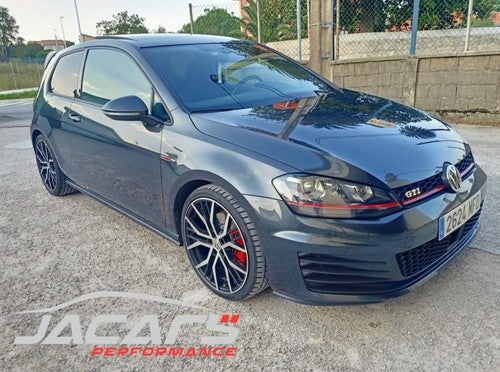 VOLKSWAGEN Golf 2.0 TSI GTI 220