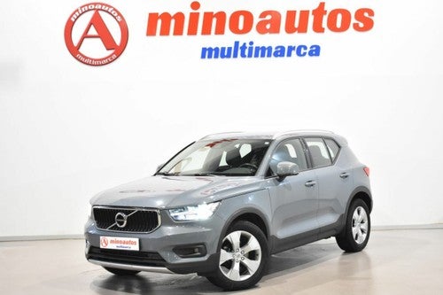 VOLVO XC40 D3 Momentum Core AWD Aut.