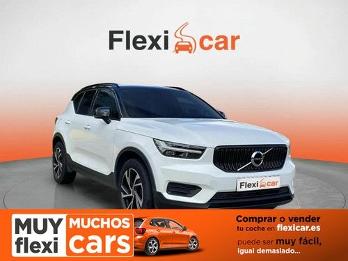 VOLVO XC40 T3 R-Design