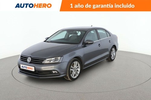 VOLKSWAGEN Jetta 2.0 TDI Sport BlueMotion