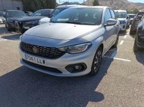 FIAT Tipo 1.3 Multijet Cross 70KW