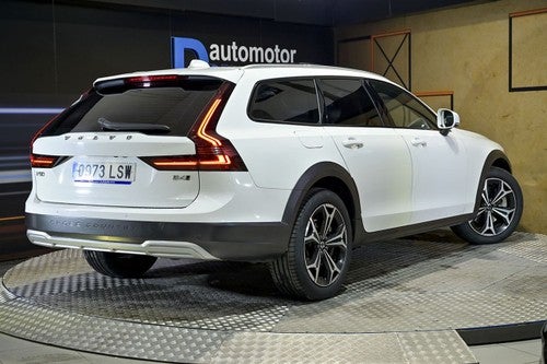 Volvo V90 Cross Country 2.0 B4 D Pro AWD Auto