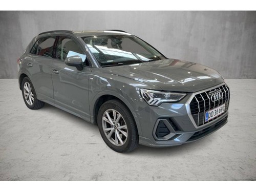 AUDI Q3 45 TFSIe S line S-tronic