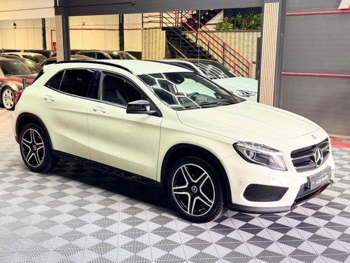 MERCEDES-BENZ Clase GLA 200CDI AMG Line 7G-DCT