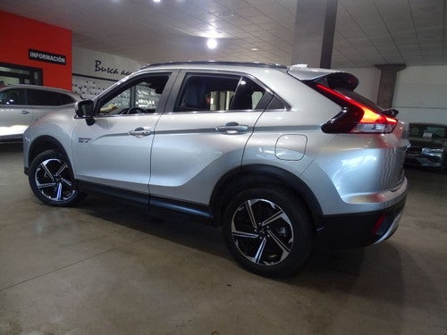 Mitsubishi Eclipse Cross 2.4 PHEV Kaiteki Auto 4WD