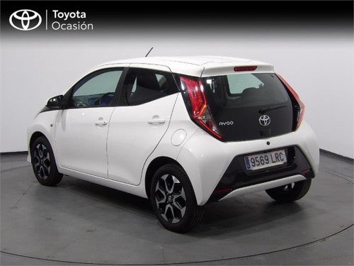 TOYOTA Aygo AYGO 5 Puertas x-play 70 Manual 5v