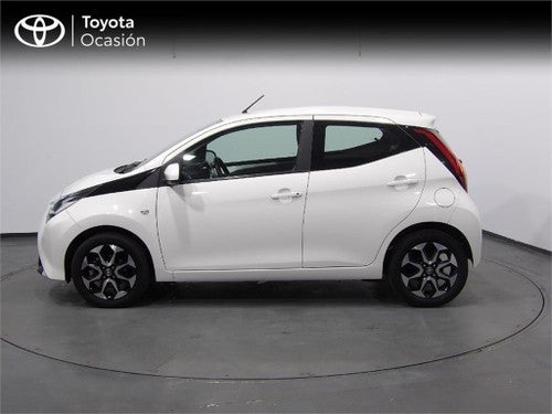 TOYOTA Aygo AYGO 5 Puertas x-play 70 Manual 5v