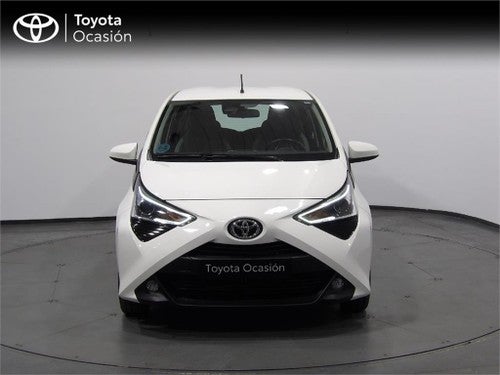 TOYOTA Aygo AYGO 5 Puertas x-play 70 Manual 5v