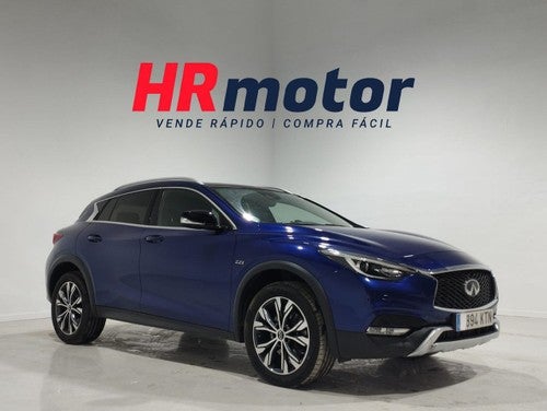 INFINITI QX30 Premium