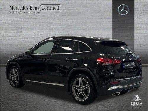 MERCEDES-BENZ CLASE GLA 200 D